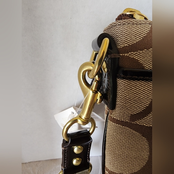 ✨️NWT✨️ Coach Signature Canvas & Leather Swing Pack Crossbody - 2008 - Picture 6 of 12